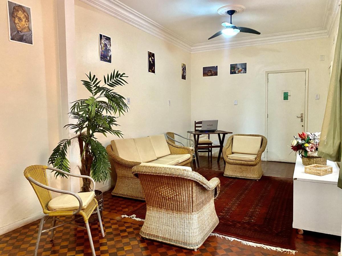 Rio Guesthouse - Um Quarteirao Da Praia De Copacabana Rio de Janeiro Bagian luar foto