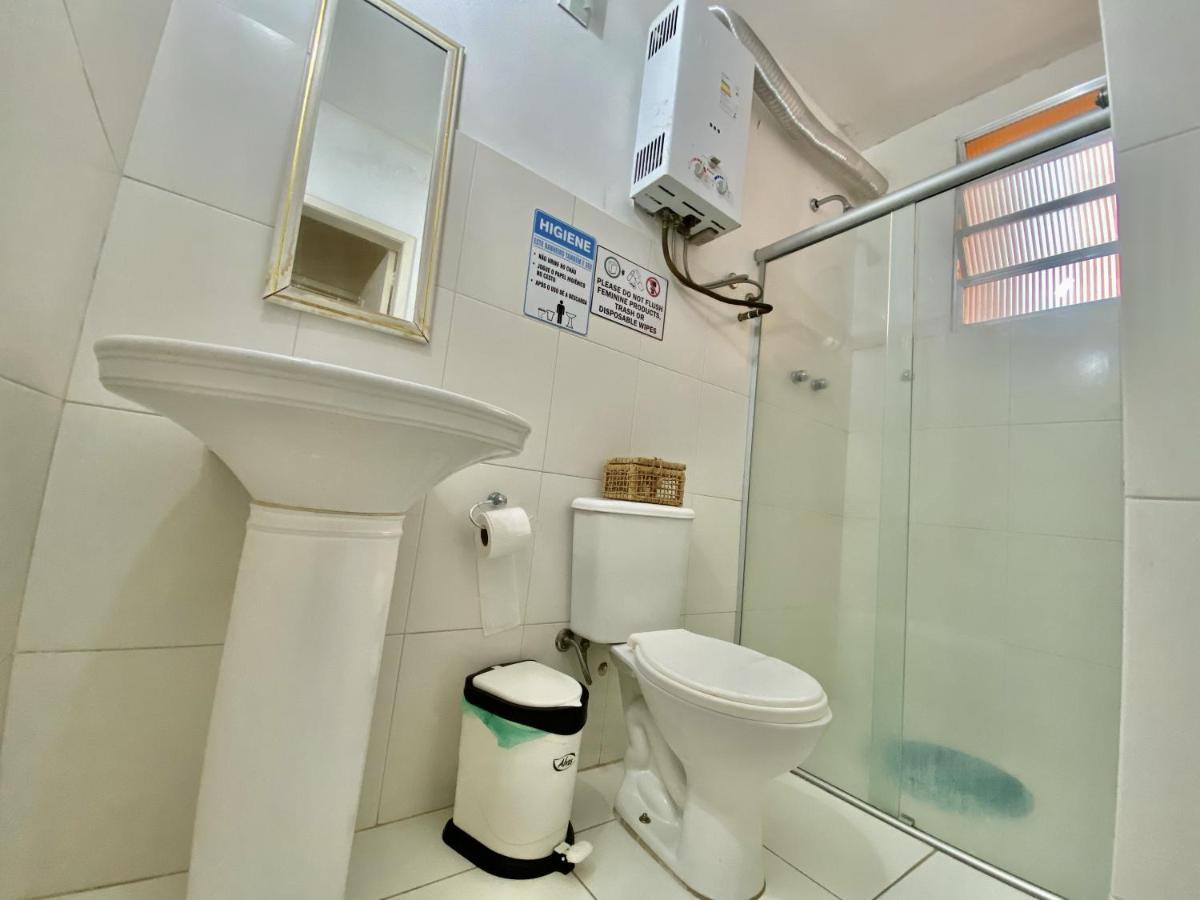 Rio Guesthouse - Um Quarteirao Da Praia De Copacabana Rio de Janeiro Bagian luar foto