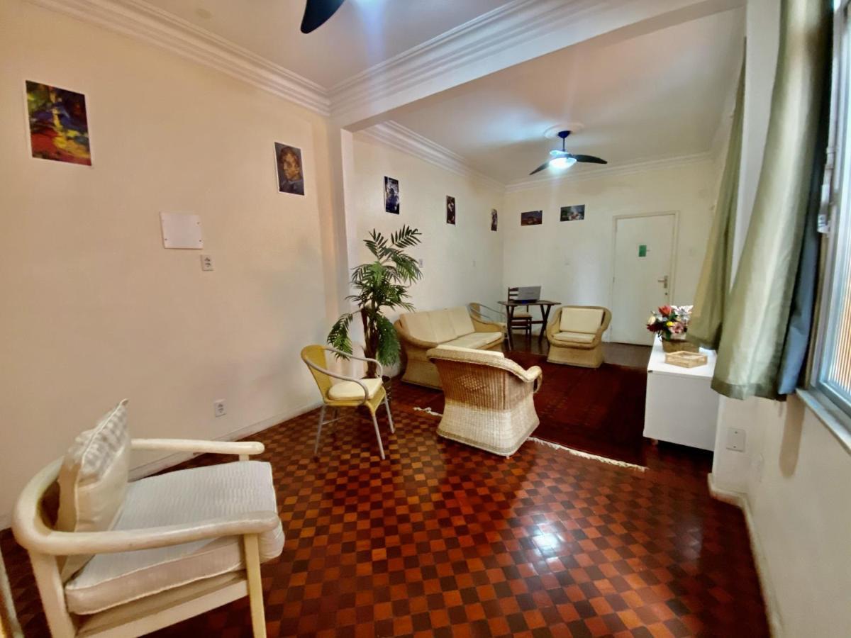 Rio Guesthouse - Um Quarteirao Da Praia De Copacabana Rio de Janeiro Bagian luar foto