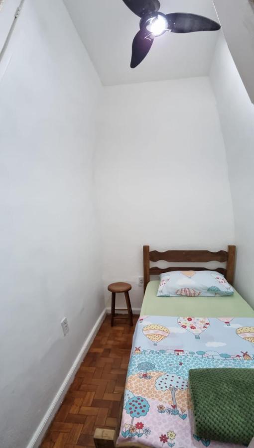 Rio Guesthouse - Um Quarteirao Da Praia De Copacabana Rio de Janeiro Bagian luar foto